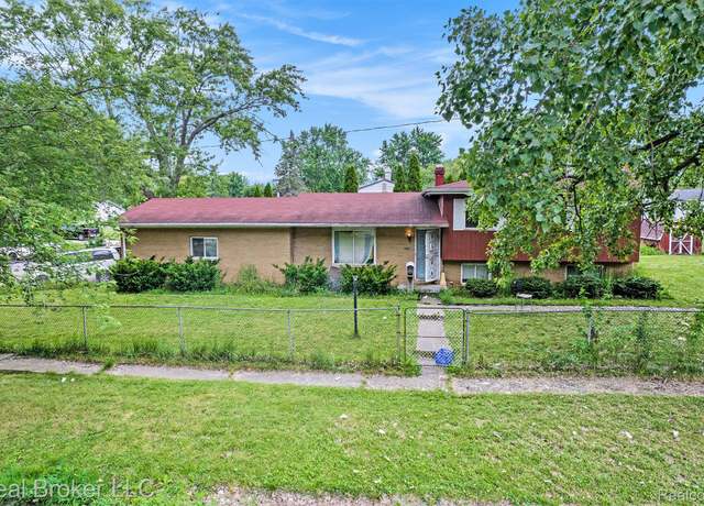 Property at 2236 Rosenfield Dr, Mt Morris, MI 48505, 5 beds, 2.5 baths