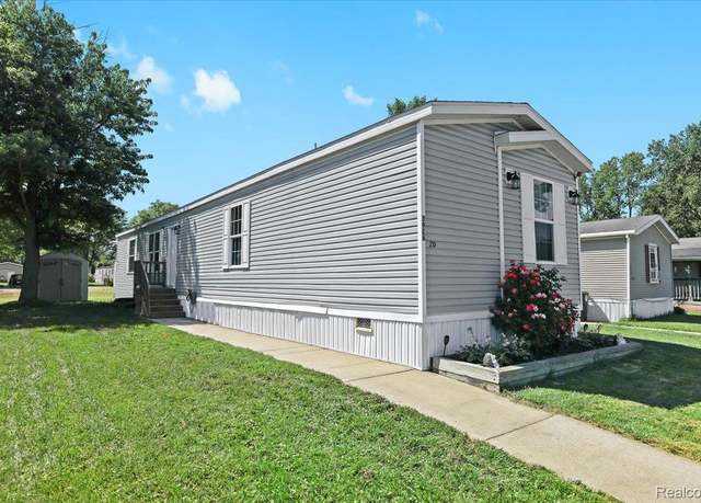 Property at 5926 Esther St, Romulus, MI 48174, 3 beds, 2 baths