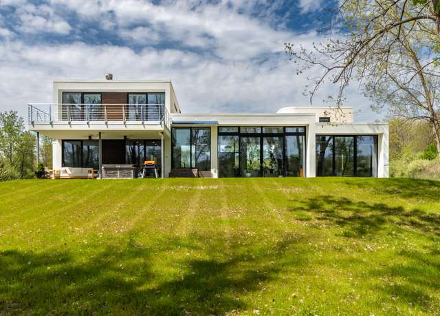 Property at 5980 Cherry Hill Rd, Ann Arbor, MI 48105, 4 beds, 4.5 baths
