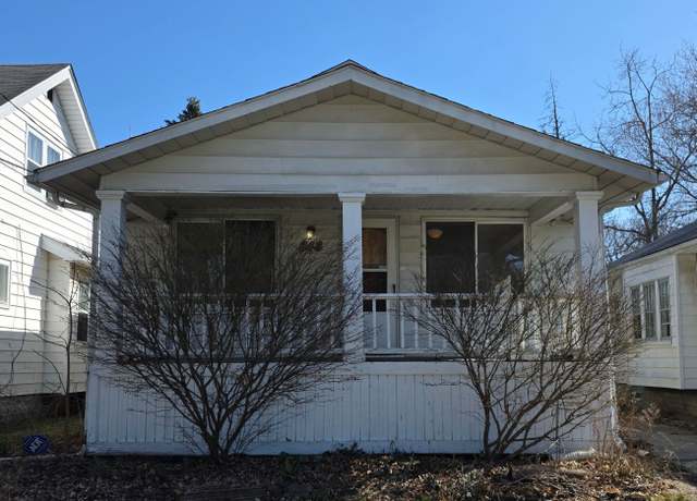 Property at 843 Ossington Ave, Flint, MI 48507, 2 beds, 1 bath
