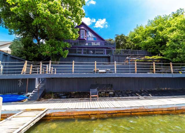 Property at 1380 Pratt Dr, Lapeer, MI 48446, 5 beds, 6 baths