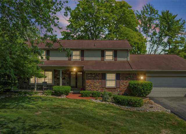 Property at 29832 High Valley Ct, Farmington Hills, MI 48331, 4 beds, 3.5 baths