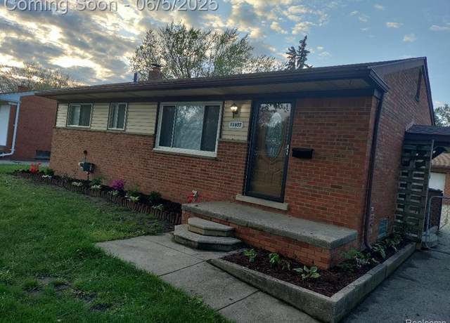 Property at 11657 Engleman Rd, Warren, MI 48089, 3 beds, 2 baths