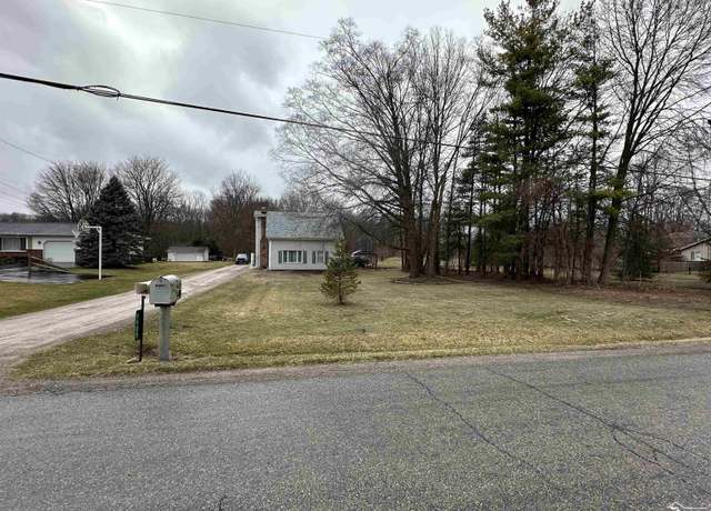 Property at 9405 Crabb Rd, Temperance, MI 48182, 4 beds, 2 baths