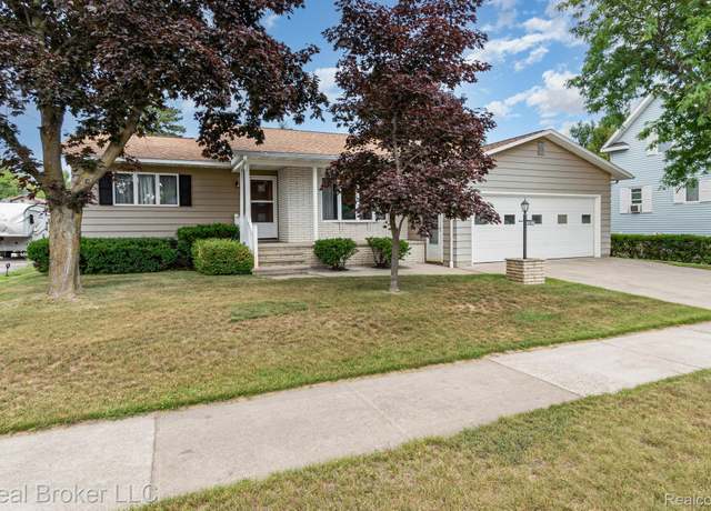 Property at 307 Minor St, Alpena, MI 49707, 2 beds, 1.5 baths