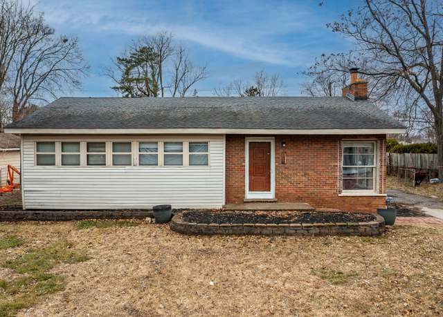 Property at 2174 Middlebelt Rd, West Bloomfield, MI 48324, 3 beds, 2 baths