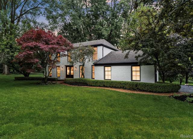 Property at 5341 Forest Way, Ferndale, MI 48302, 4 beds, 2.5 baths