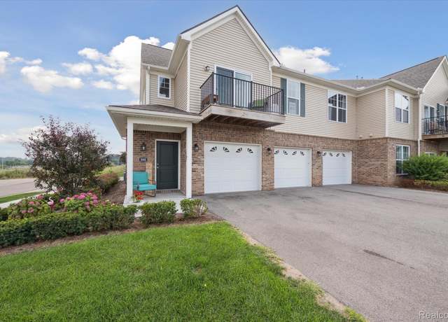 Property at 9868 Ridge Run St, Hartland Township, MI 48855, 2 beds, 2 baths