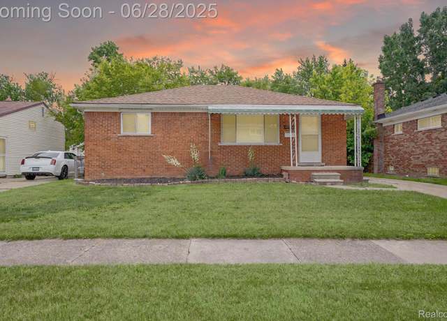 Property at 23320 Beechwood Ave, Eastpointe, MI 48021, 3 beds, 1.5 baths
