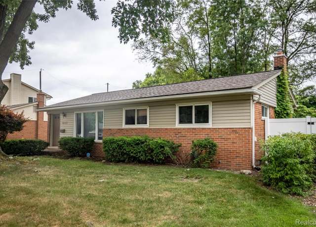 Property at 19443 Auburndale St, Livonia, MI 48152, 3 beds, 1 bath