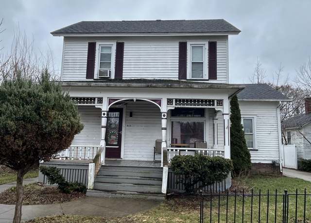 Property at 412 N Oakley St, Saginaw, MI 48602, 4 beds, 1 bath