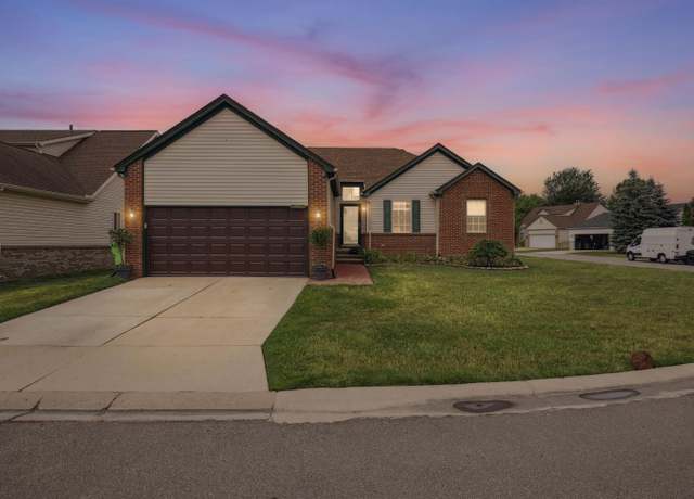 Property at 46795 Heather Ln, Chesterfield, MI 48051, 3 beds, 2 baths