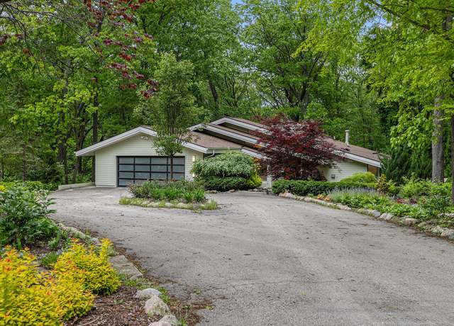 Property at 202 Orchard Hills Dr, Ann Arbor, MI 48104, 5 beds, 4.5 baths