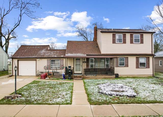 Property at 15040 Berwick St, Livonia, MI 48154, 5 beds, 2 baths