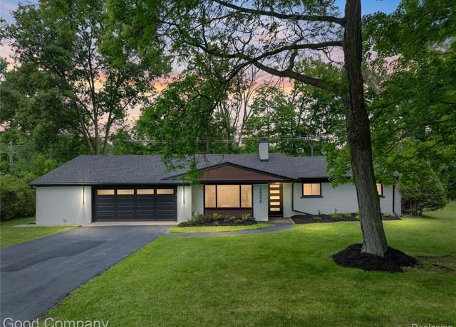 Property at 28590 Green Willow St, Detroit, MI 48331, 3 beds, 3 baths