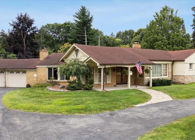Property at 26235 Ross Dr, Redford Charter Township, MI 48239, 4 beds, 3 baths