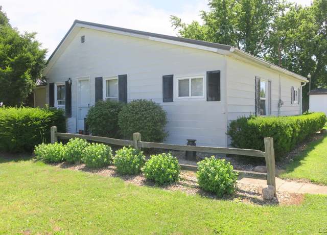 Property at 10196 Pence Hwy, Blissfield, MI 49228, 2 beds, 1 bath