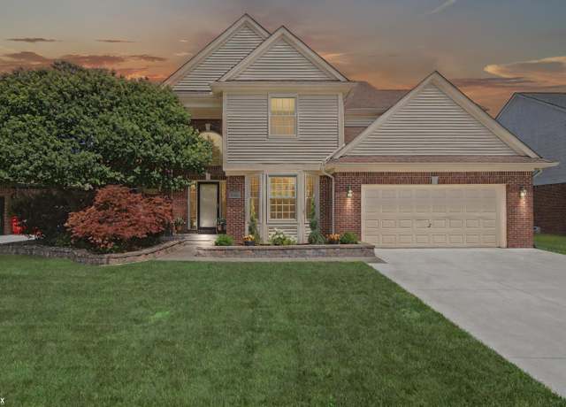 Property at 39148 Canterbury Dr, Harrison Twp, MI 48045, 4 beds, 2.5 baths