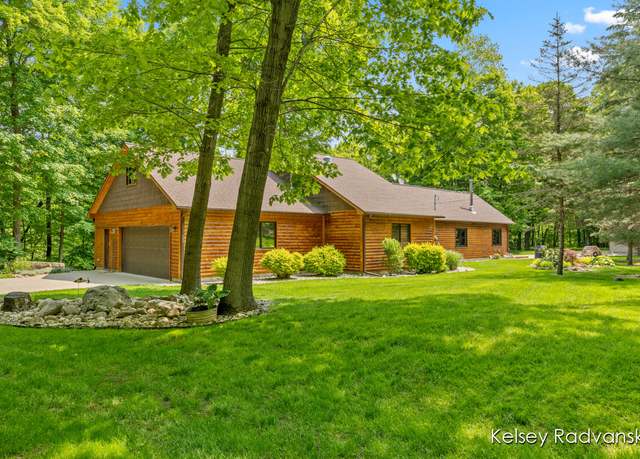 Property at 3223 W 96th St, Grant, MI 49327, 3 beds, 2 baths