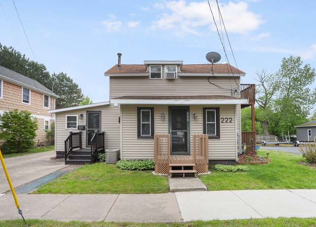 Property at 222 Oak St, South Haven, MI 49090, 3 beds, 2 baths