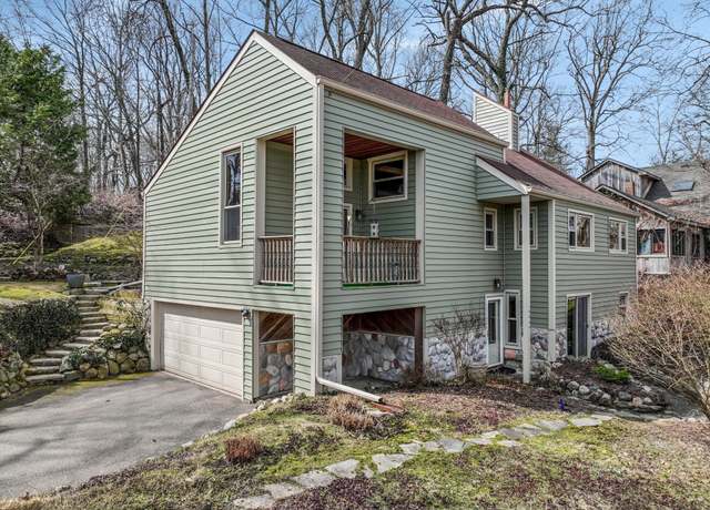 Property at 4985 Mohawk Ave, Clarkston, MI 48348, 3 beds, 2 baths