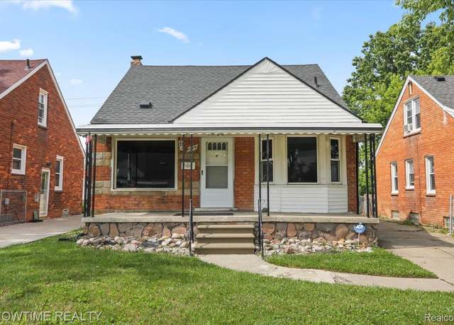 Property at 1960 Michigan Blvd, Lincoln Park, MI 48146, 3 beds, 3 baths