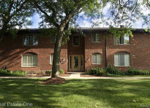 Property at 19639 W 12 Mile Rd #104, Southfield, MI 48076, 2 beds, 2 baths