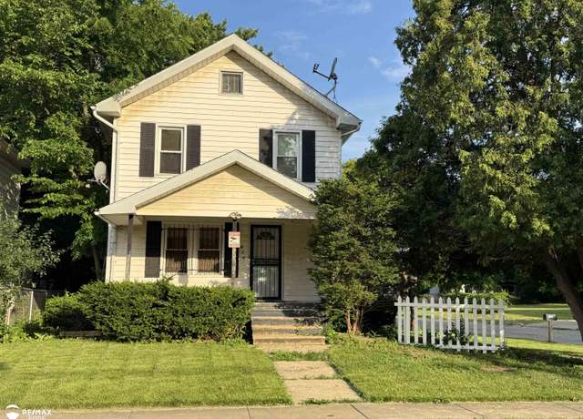 Property at 870 Tacken St, Flint, MI 48532, 3 beds, 2 baths