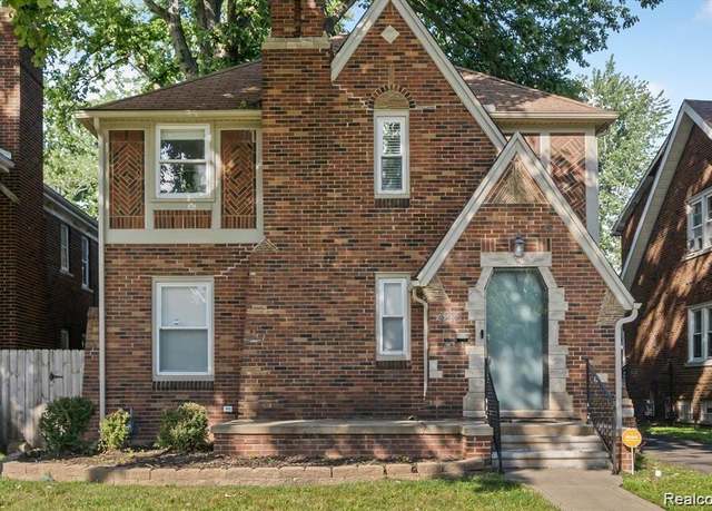 Property at 4810 Kensington Ave, Detroit, MI 48224, 4 beds, 2.5 baths