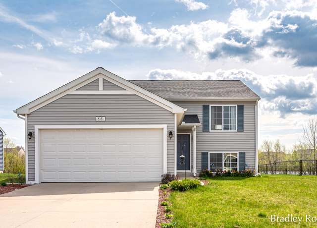 Property at 8161 W Sturtevant Ave, Richland, MI 49083, 3 beds, 2 baths