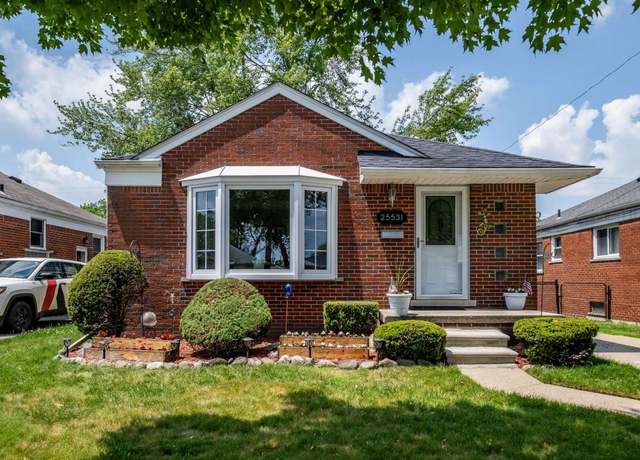 Property at 25531 Ursuline St, St Clair Shores, MI 48081, 3 beds, 1.5 baths