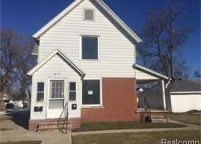 Property at 1613 Lapeer Ave, Port Huron, MI 48060, 4 beds