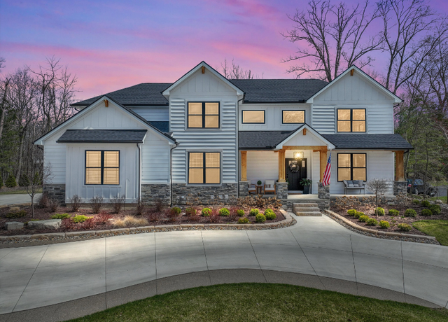 Property at 21907 Westcroft Dr, Grosse Ile, MI 48138, 5 beds, 4.5 baths