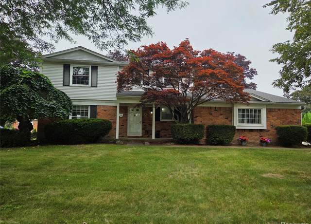 Property at 5379 Winchester Dr, Troy, MI 48085, 4 beds, 2.5 baths