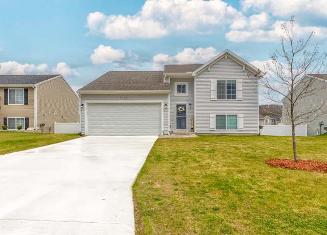 Property at 58461 Norton St, Mattawan, MI 49071, 3 beds, 2 baths