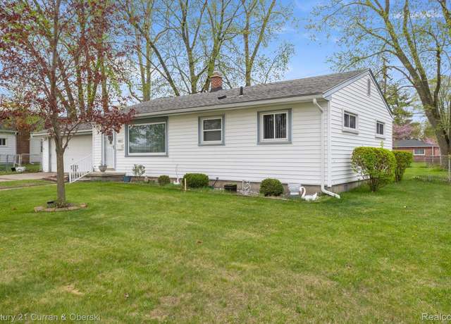 Property at 25427 Princeton St, Dearborn Heights, MI 48125, 3 beds, 1 bath