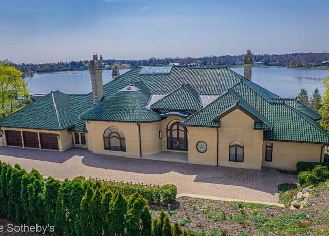 Property at 1567 Island Ln, Bloomfield Hills, MI 48302, 4 beds, 6.5 baths