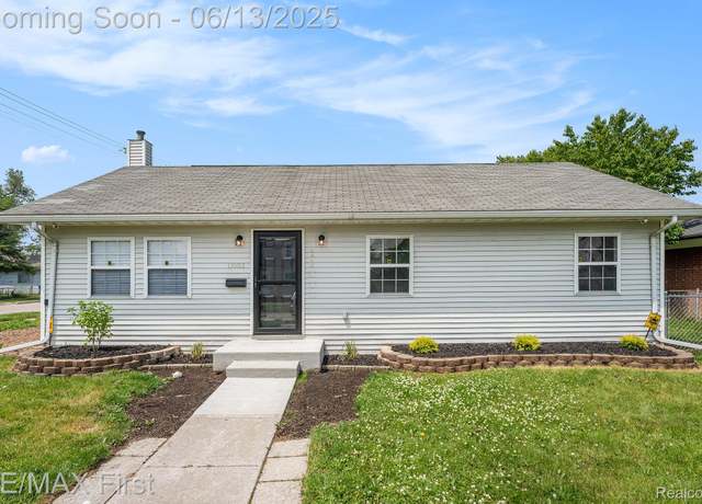 Property at 11003 Packard Ave, St Clair Shores, MI 48089, 3 beds, 1.5 baths