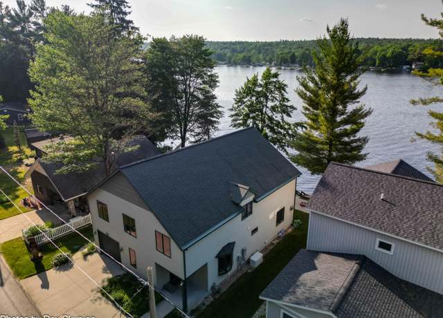 Property at 5569 Front St, Newaygo, MI 49337, 4 beds, 2 baths