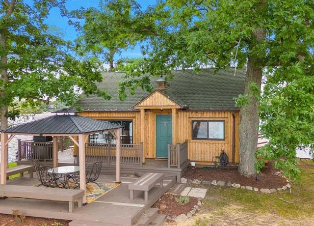 Property at 10086 King Rd, Davisburg, MI 48350, 3 beds, 1 bath