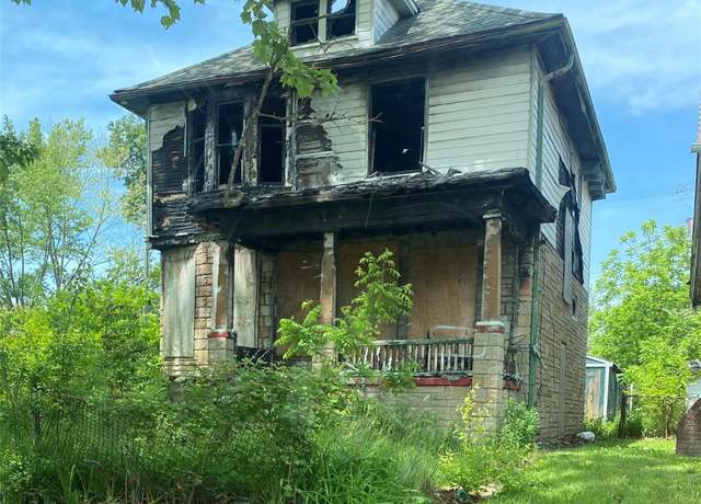 Property at 3784 Hogarth St, Detroit, MI 48206, 3 beds, 1.5 baths