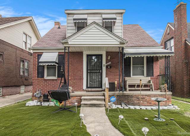Property at 19312 Goulburn St, Detroit, MI 48205, 3 beds, 1.5 baths
