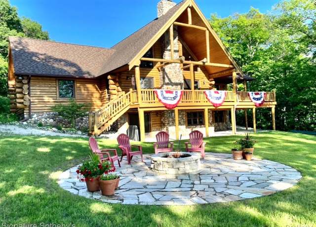 Property at 10924 E Grand Lake Rd, Presque Isle, MI 49777, 3 beds, 3 baths