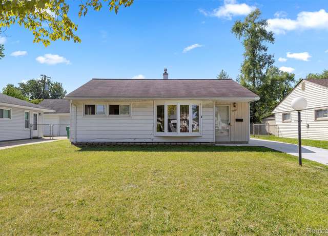 Property at 29487 Florence St, Garden City, MI 48135, 2 beds, 1 bath