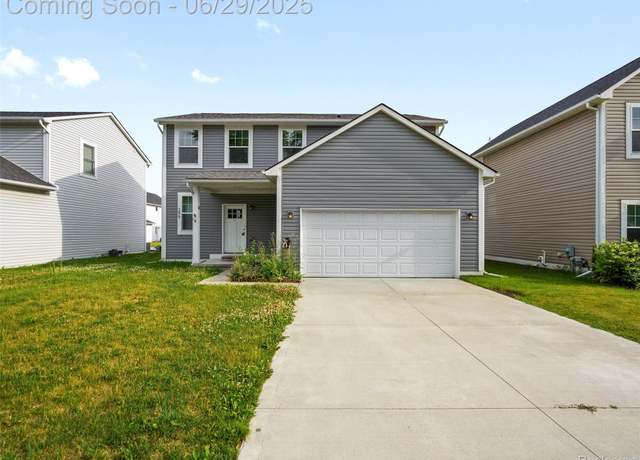 Property at 399 W Dallas Ave, Madison Heights, MI 48071, 3 beds, 2.5 baths