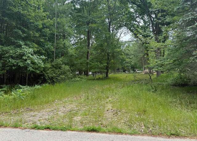 Property at 1013 Madrid Ln, Weidman, MI 48893