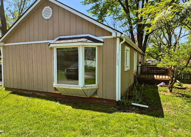 Property at 3188 Bessie St, Auburn Hills, MI 48326, 3 beds, 1 bath