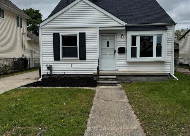 Property at 164 W Morehouse Ave N, Hazel Park, MI 48030, 4 beds, 2 baths