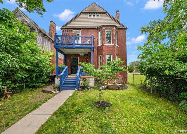 Property at 1769 W Warren Ave, Detroit, MI 48208, 5 beds, 2 baths