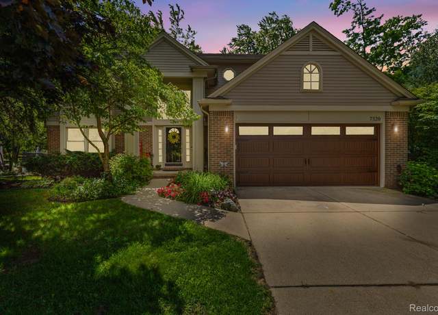 Property at 7320 Willow Oak Dr, West Bloomfield, MI 48324, 4 beds, 2.5 baths